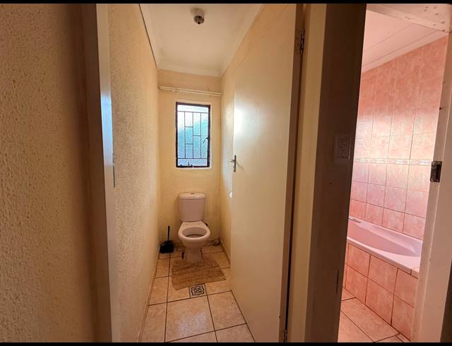 3 BEDROOM HOUSE FOR SALE IN TLHABANE WEST